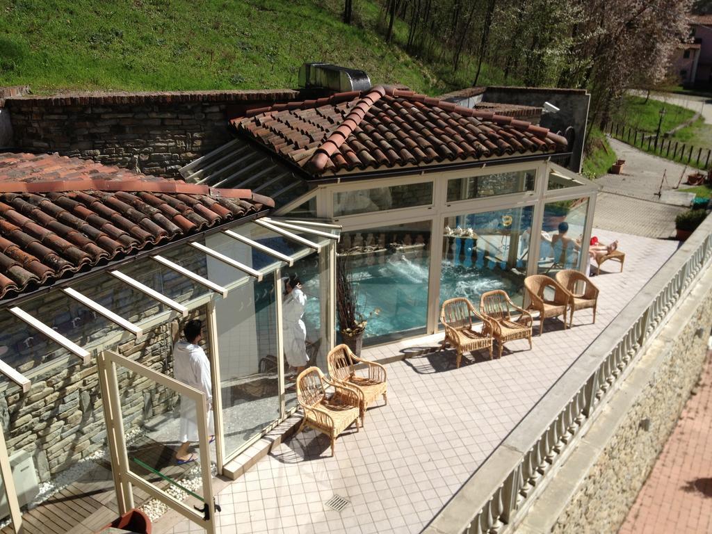 Hotel Roma Imperiale Acqui Terme Exterior foto