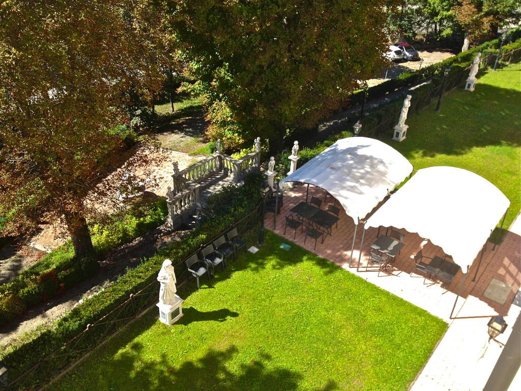 Hotel Roma Imperiale Acqui Terme Exterior foto